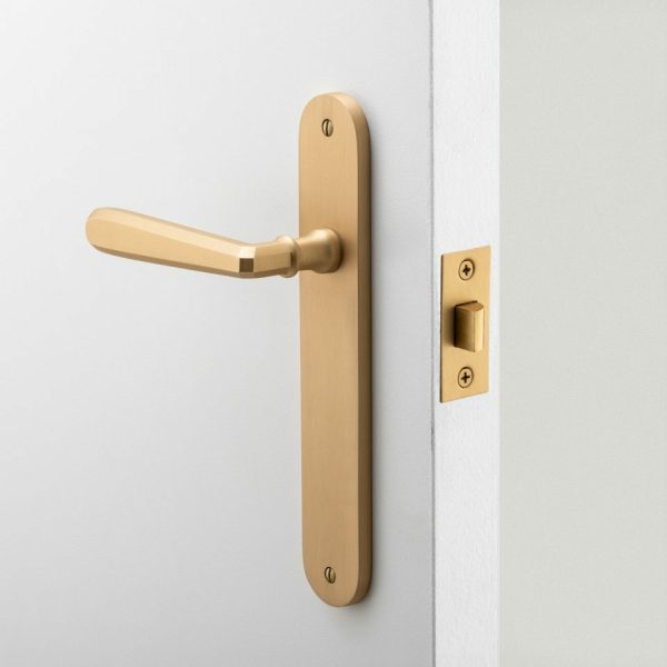 Copenhagen Door Lever Handle On Oval Backplate Signature Brass – Customise To Your Needs Brass Door Handles